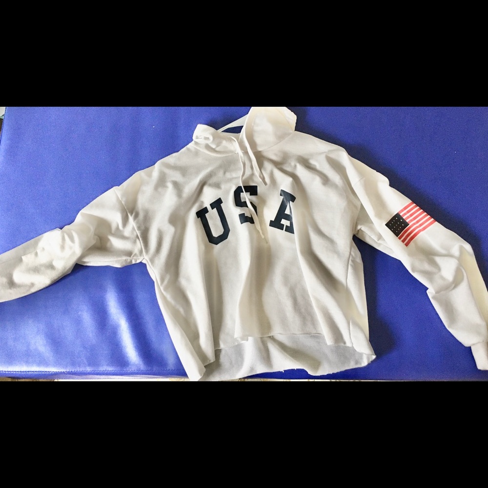 Cropped USA hoodie